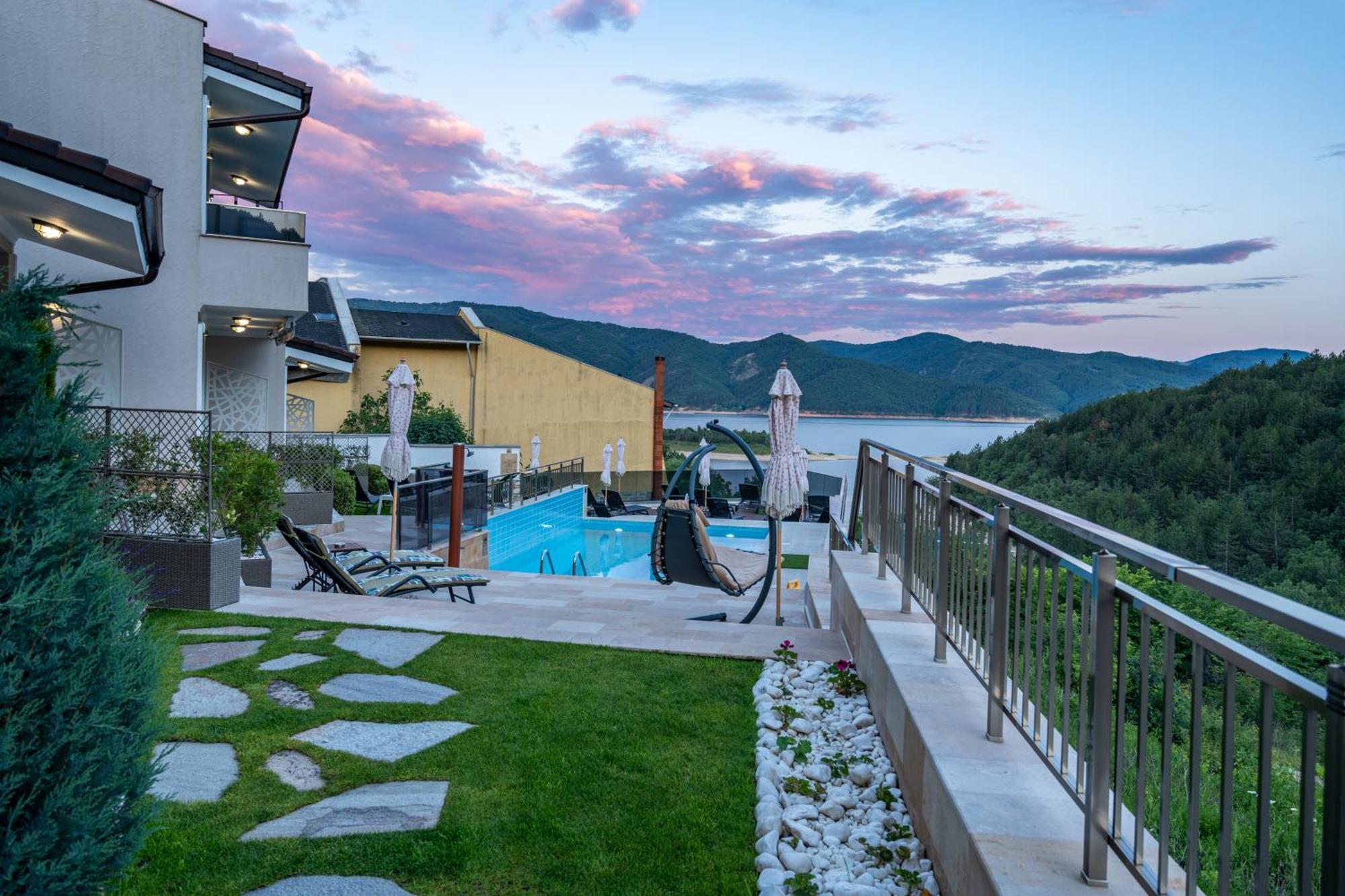 Club Houses Stefvall Glavatartsi Exterior photo